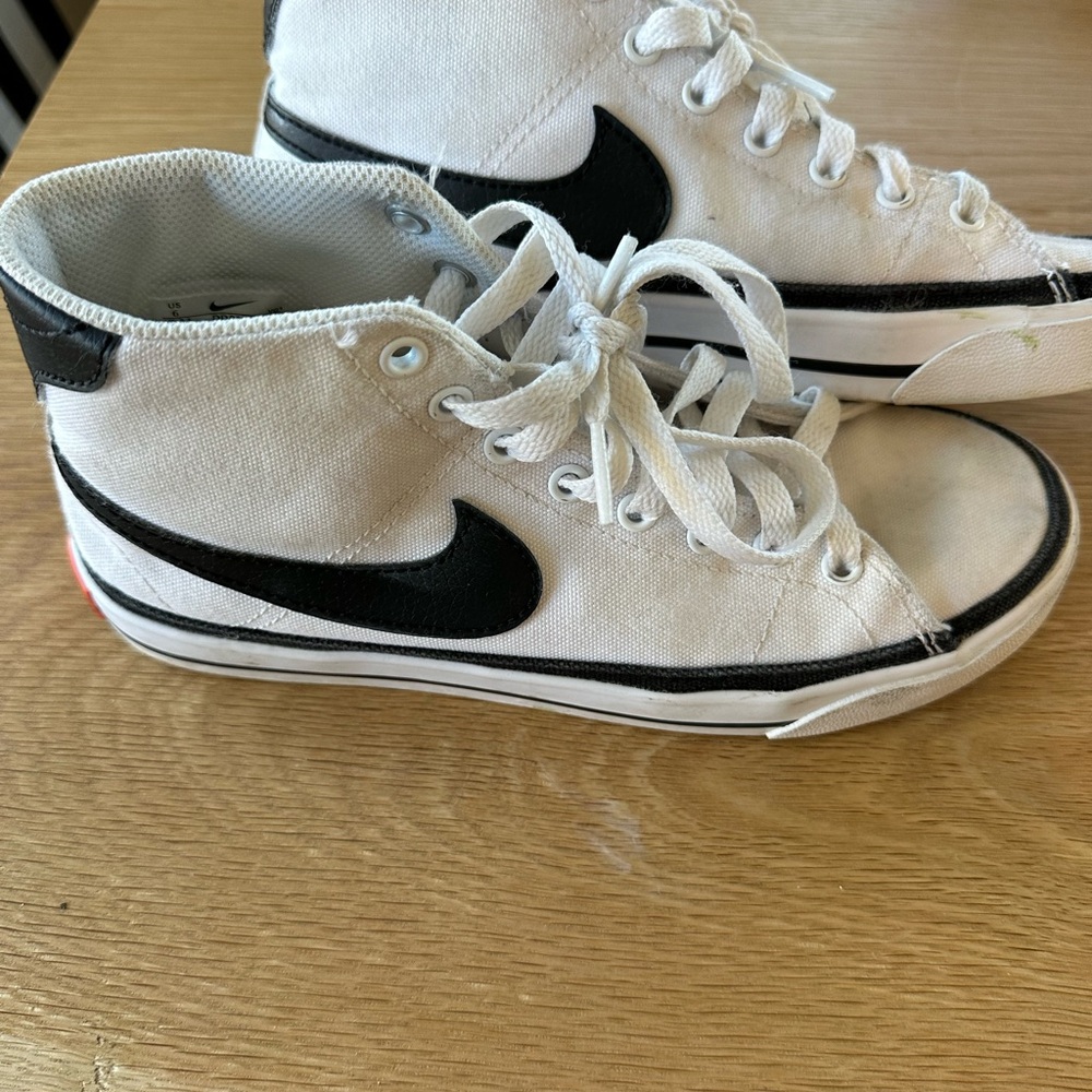 Nike High-Top Sneakers White Black